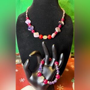 Vibrant Beaded Necklace and Bracelet Set